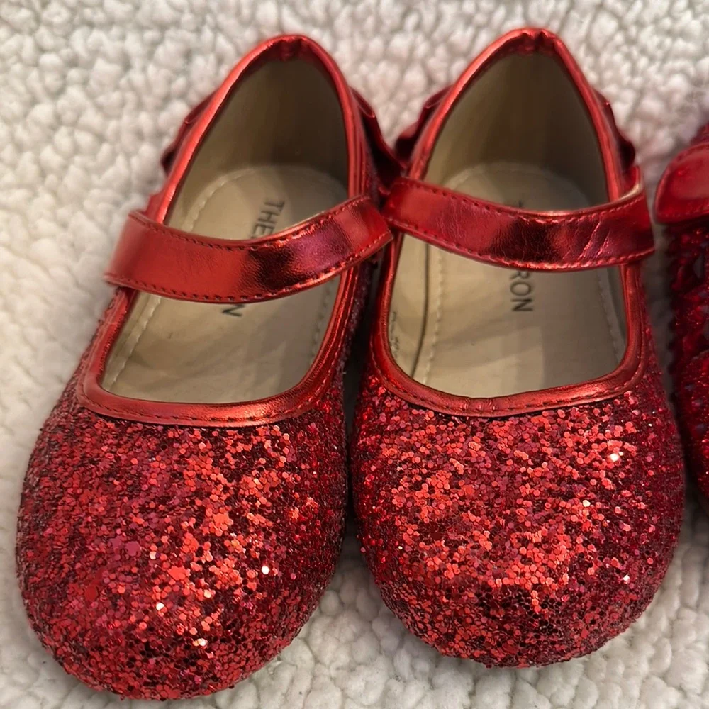 Elegant Red and Black Mary Jane Dress Shoes